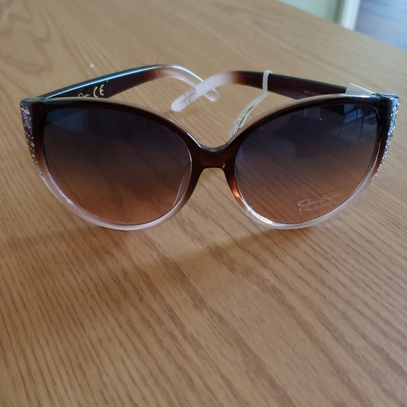 ❗SOLD❗NWT Jessica Simpson Cat-eye sunglasses gradient blue to pink UV protect - Picture 2 of 8